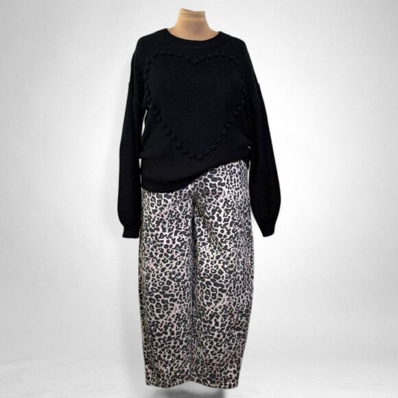 ANDREE' By Unit Pom Pom Heart Black Sweater, NEW WITH TAGS! Size 2XL - Picture 6 of 11